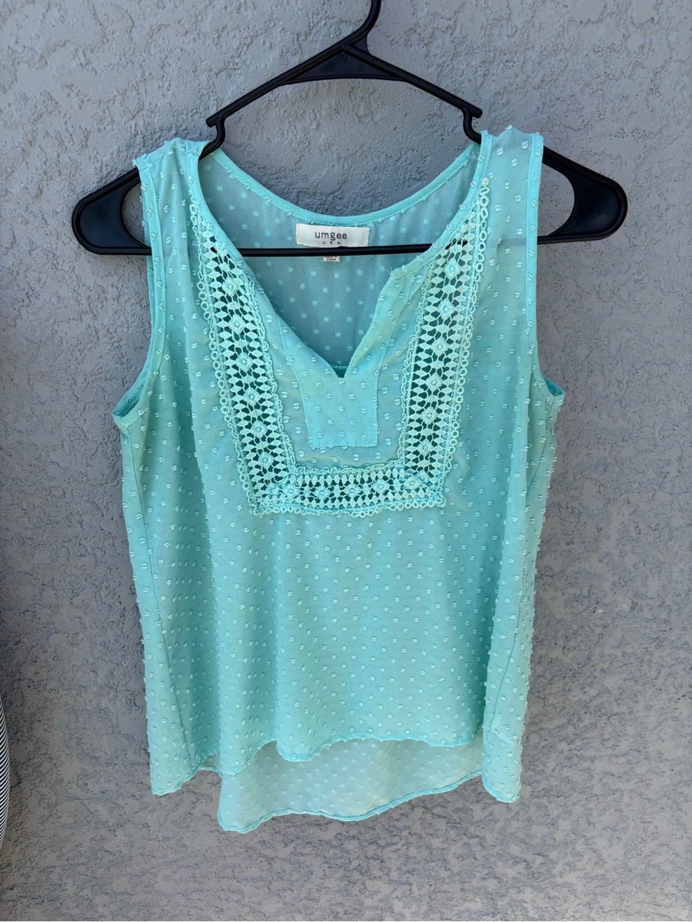 Umgee Aqua Crochet-Trim Sleeveless Camisole